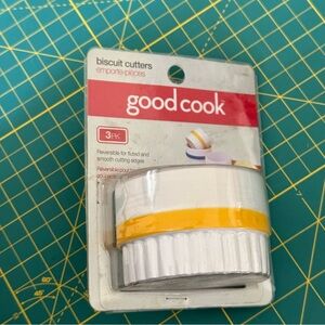 Good Cook Biscuit Cutters 3 Pack Reversible for Fluted and Smooth Cutting Edges